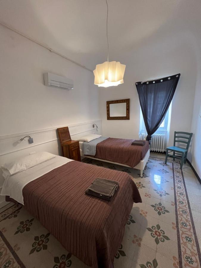 Casa Del Poeta Apartment Riva Ligure Exterior foto