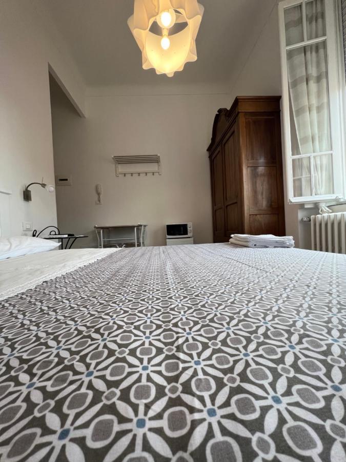 Casa Del Poeta Apartment Riva Ligure Exterior foto